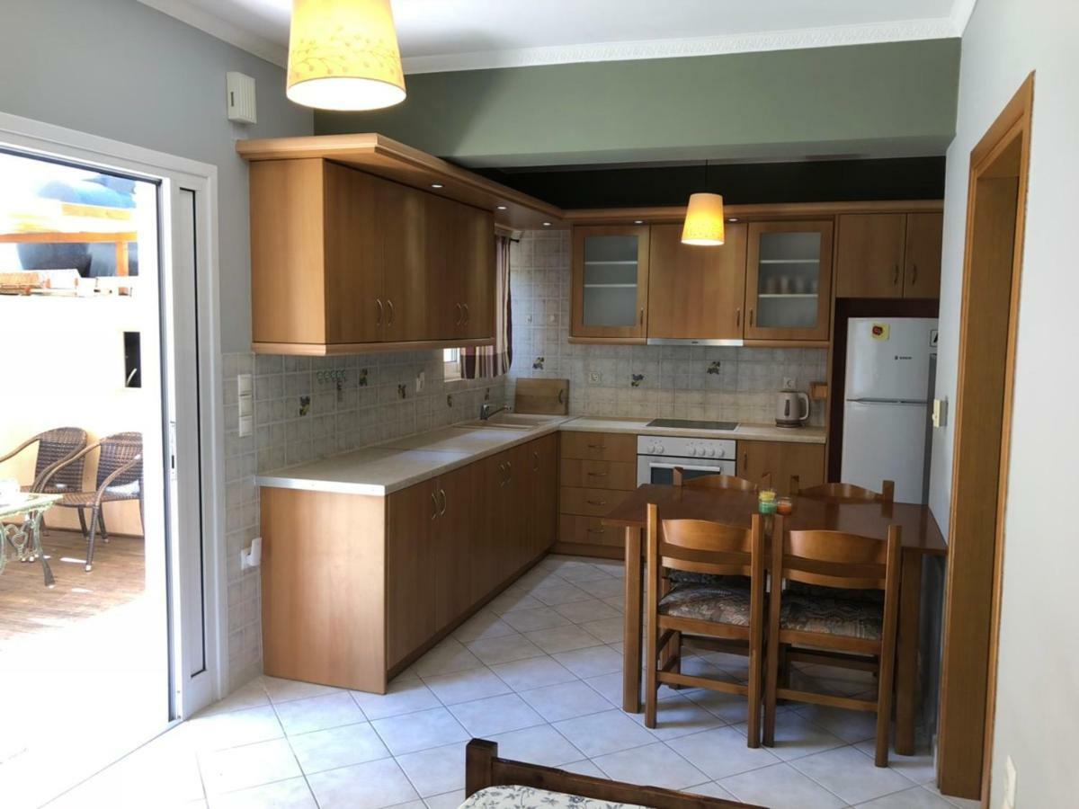 Artemis Apartments Lefkada City ภายนอก รูปภาพ